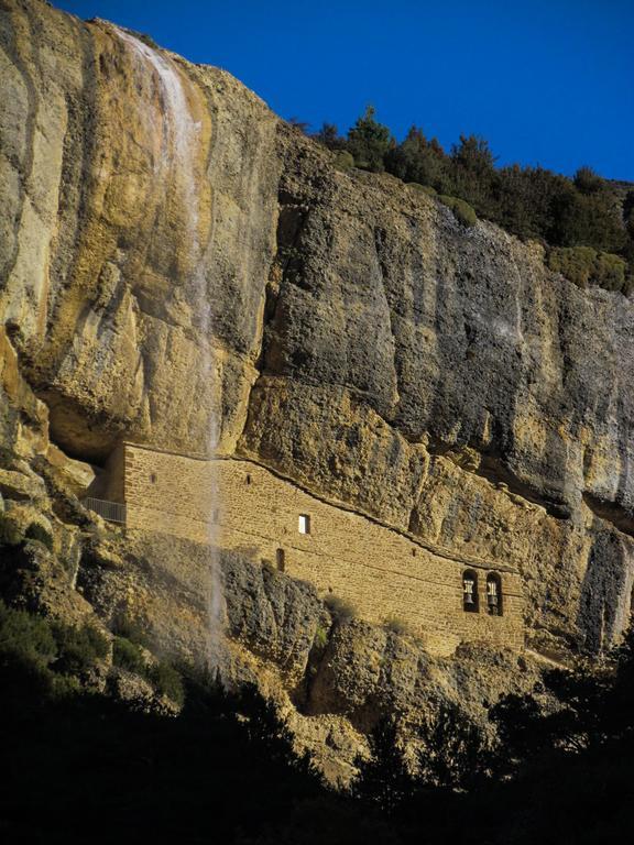 Albergue De Yebra Yebra de Basa Exterior photo