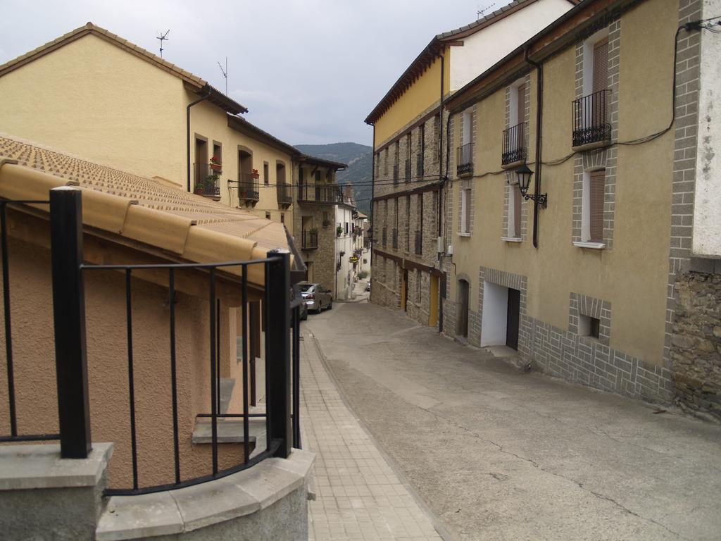 Albergue De Yebra Yebra de Basa Exterior photo